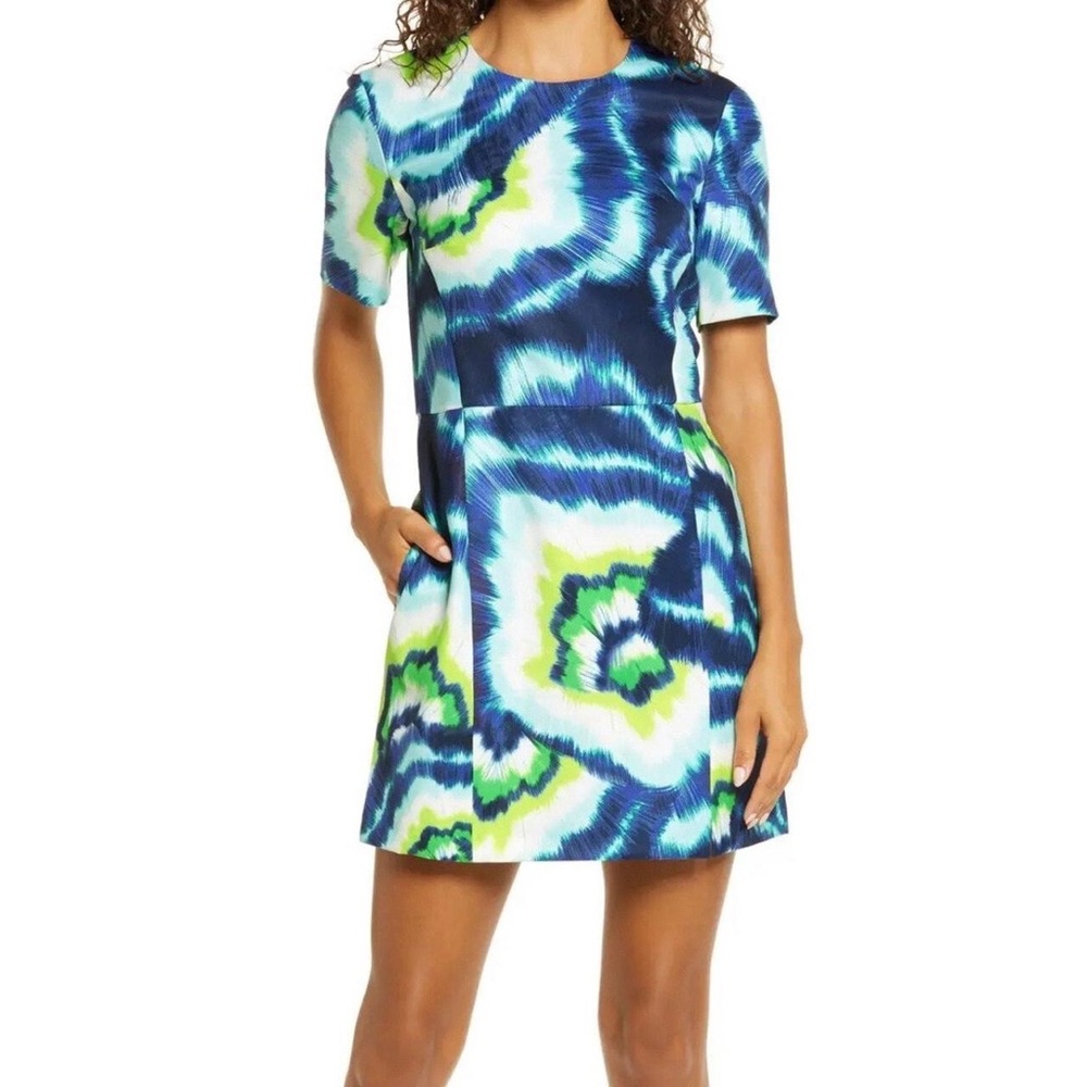 French Connection Annisa Whisper Dress in Clement Blue • Short Sleeve & Pockets